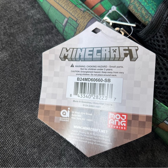 NWT Licensed Children's Backpack with Lunch Pack- Minecraft - Picture 2 of 12